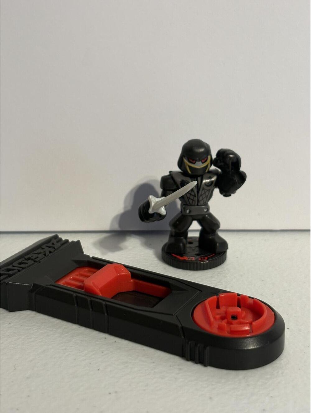 Akedo Ultimate Arcade Warriors Nightblade Figure + Controller